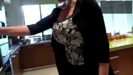 Sexy stepmom throat fucking in HD