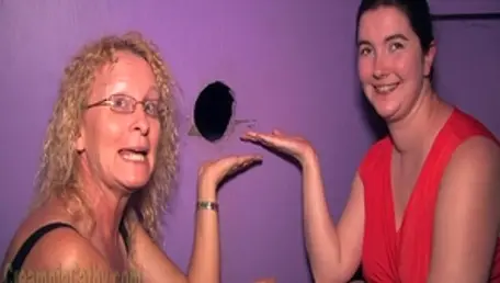 Hawt mature digs sucking dick