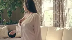 Orgasmus begleitet von der schönen Stiefmutter Kelly Madison