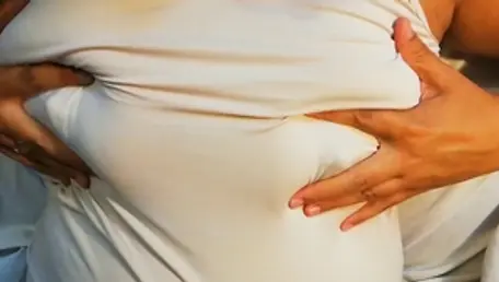 MILF wants handjob in HD