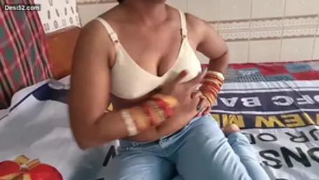 Tongue kissing in hotel alongside horny MILF