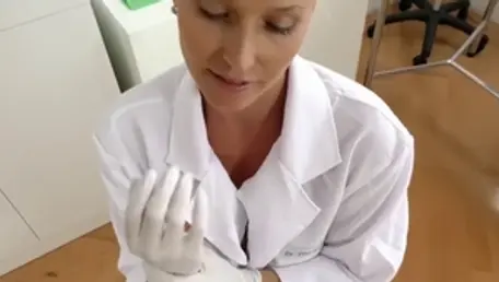 Mature wishes hardcore sex in gloves HD