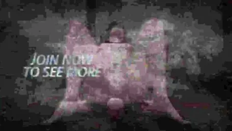 Young stepmom feels in need of raw sex