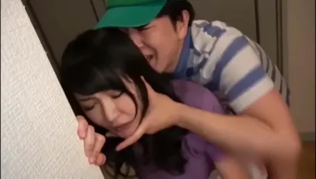 Die japanische Stiefmutter hat eine Leidenschaft dafür, hart zu rammen - In High Definition
