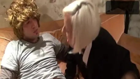 Young french amateur brutal cum in mouth in HD