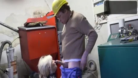 Slamming hard along with super sexy granny
