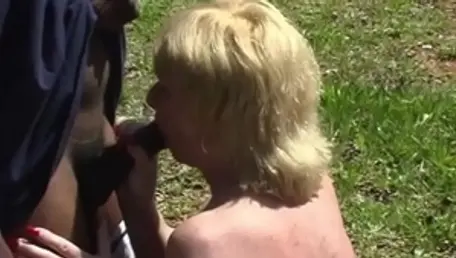 Dixies Trailer Park: Hard slamming along with filthy granny