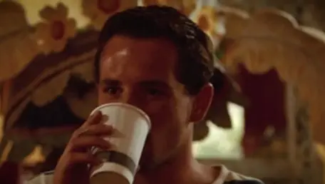 Babe exposing big boobs