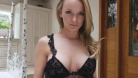 Perv Mom: Mature Jane Doux has a thing for nailed rough HD