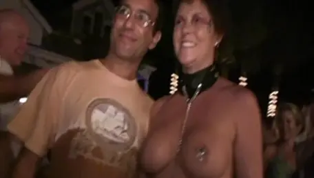 Gorgeous girl craving hard fucking