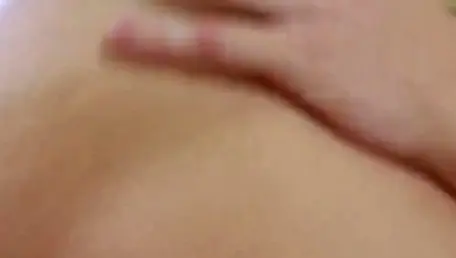 Orgasmo ao lado de uma adolescente russa